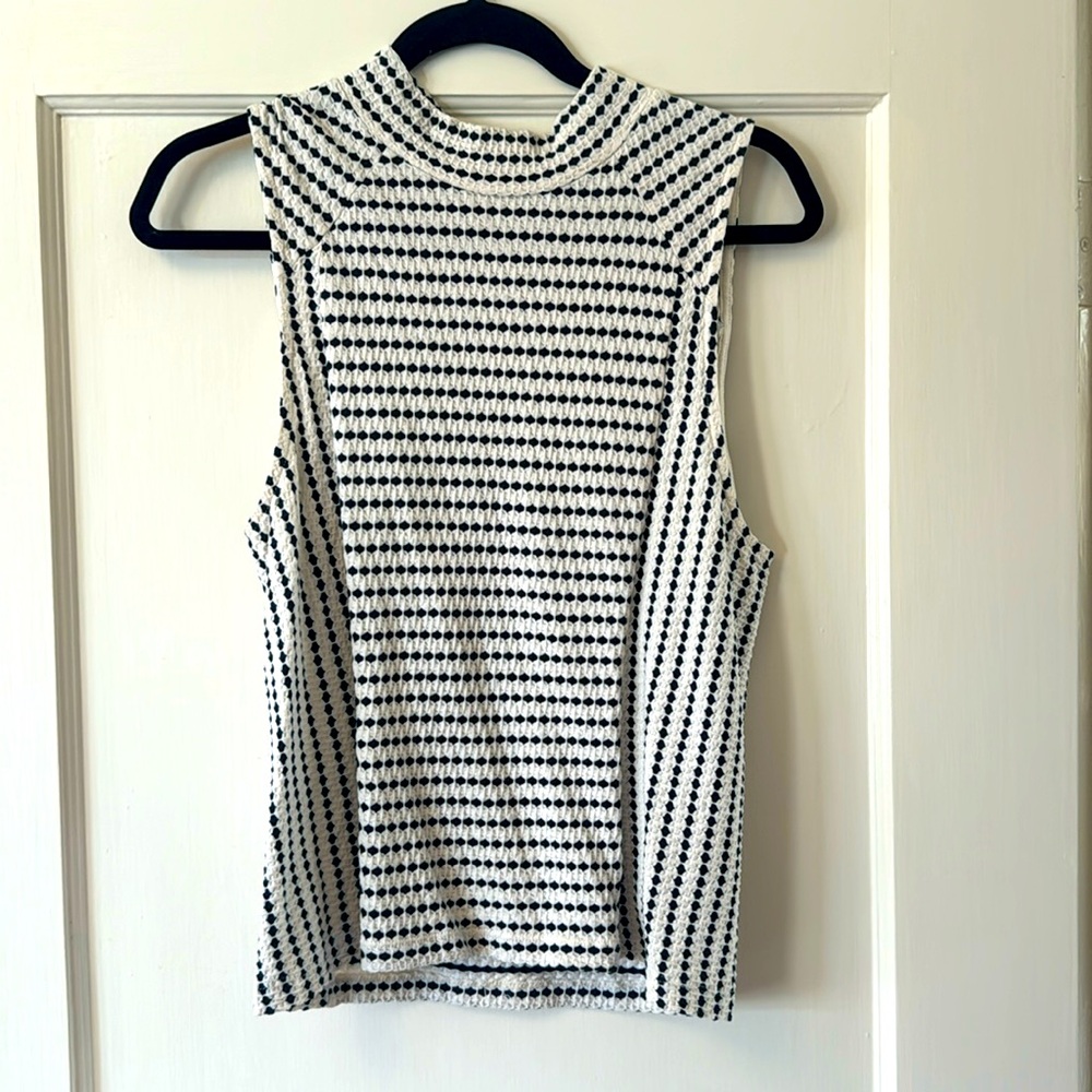 Black and white top